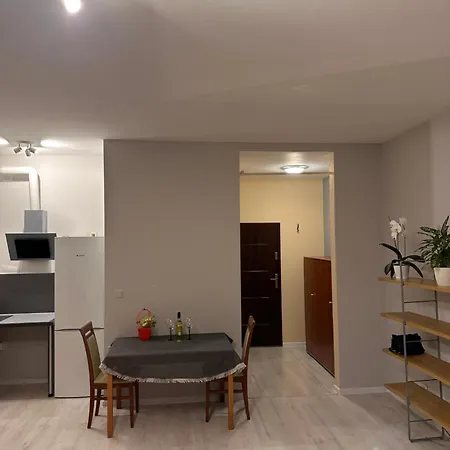 Comfort - Close To Center *