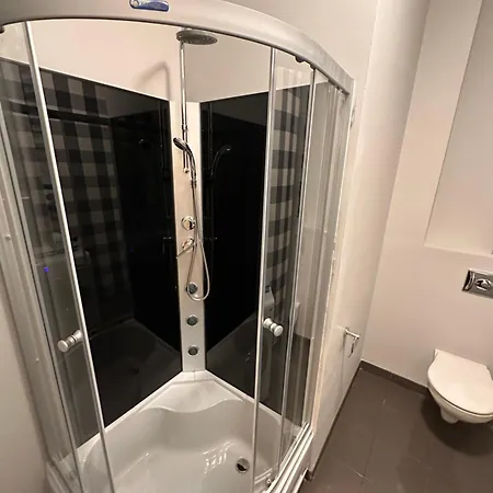 Comfort - Close To Center